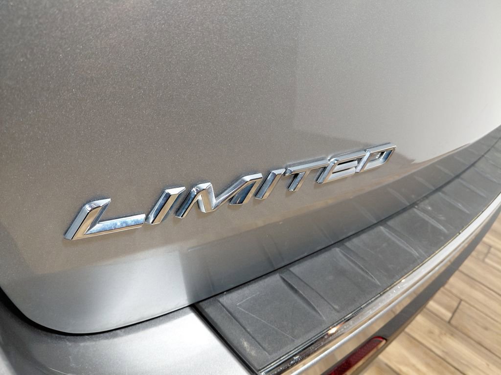 Certified 2022 Ford Explorer Limited AWD/4WD image 17