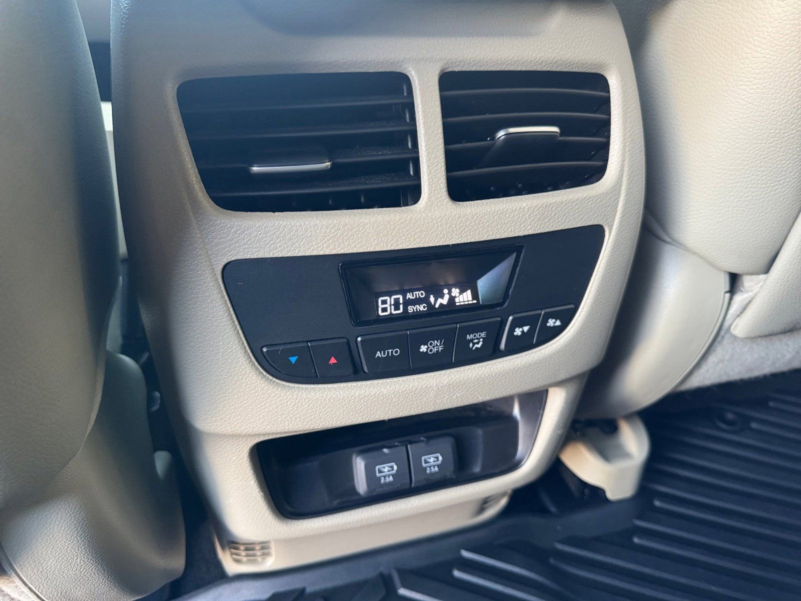 Used 2020 Acura MDX SH-AWD w/ Technology Package image 18