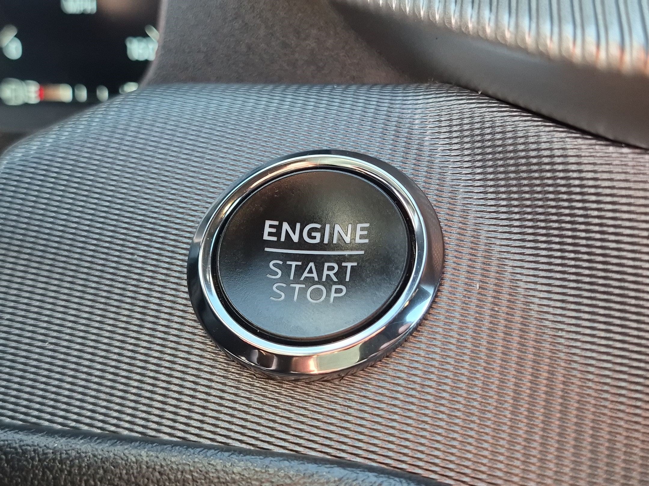 Certified 2025 Ford Explorer ST AWD/4WD image 22