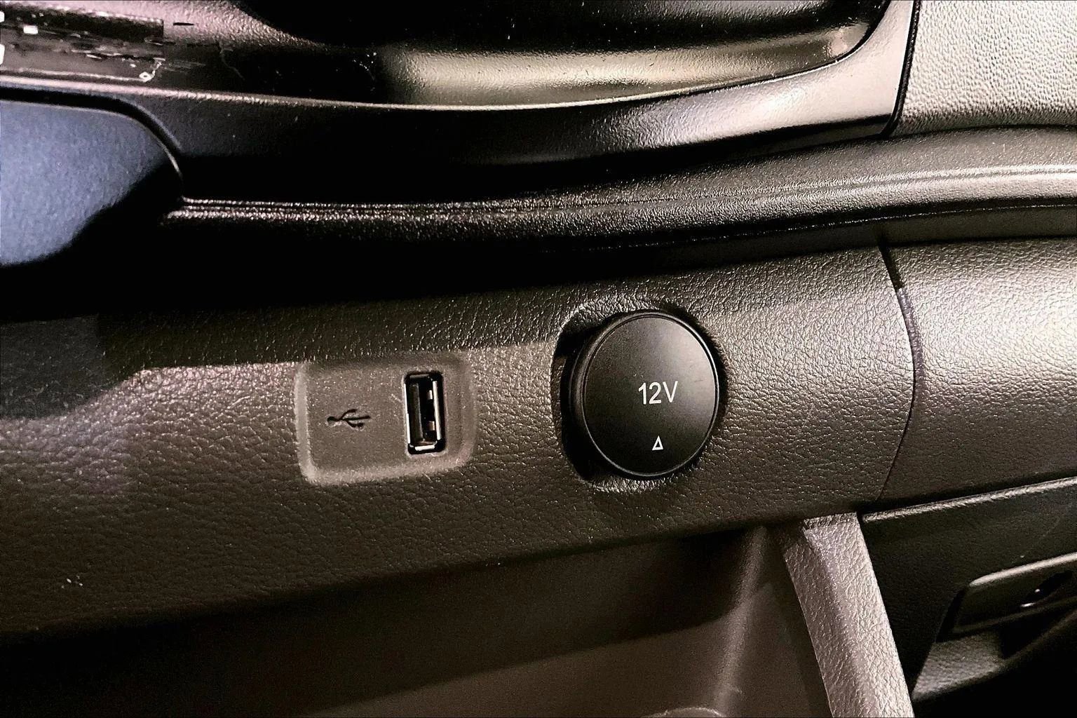 Certified 2024 Ford Transit 250 Low Roof w/ Exterior Upgrade Package image 29