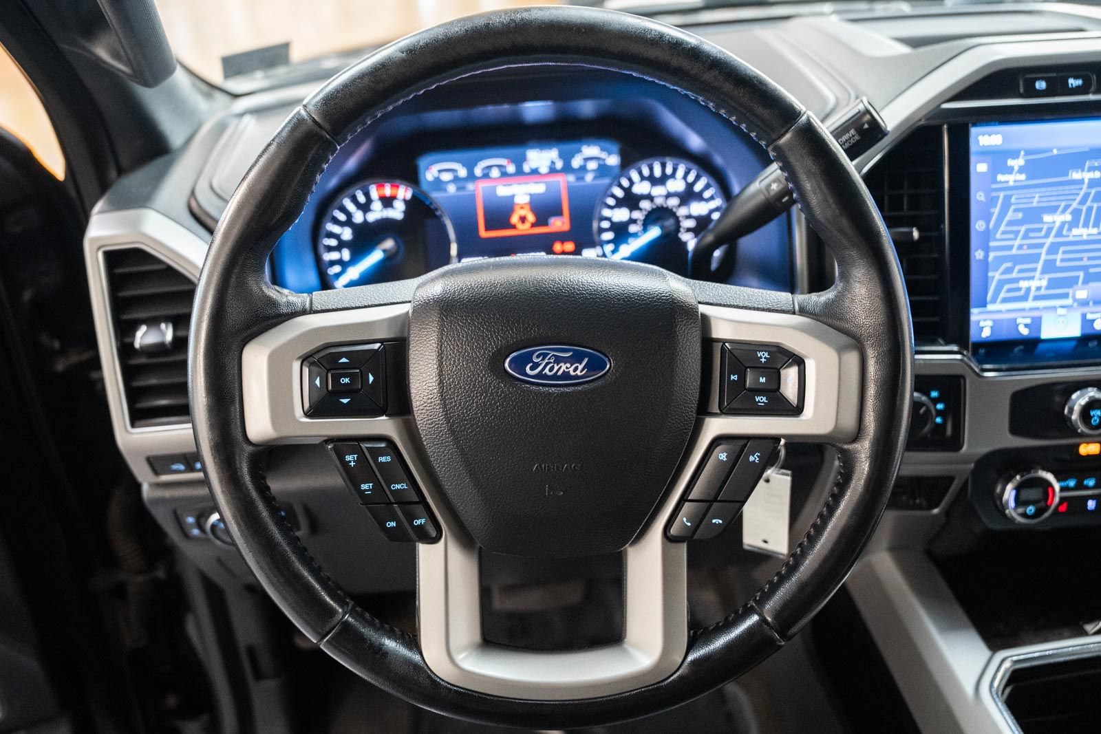 Certified 2022 Ford F250 Lariat w/ Lariat Value Package AWD/4WD image 36