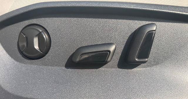 Used 2022 Volkswagen Tiguan SE FWD image 21