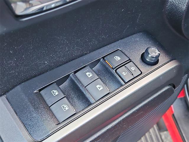 Used 2022 Toyota Tacoma TRD Off-Road image 14