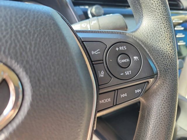Used 2020 Toyota Camry LE FWD image 23