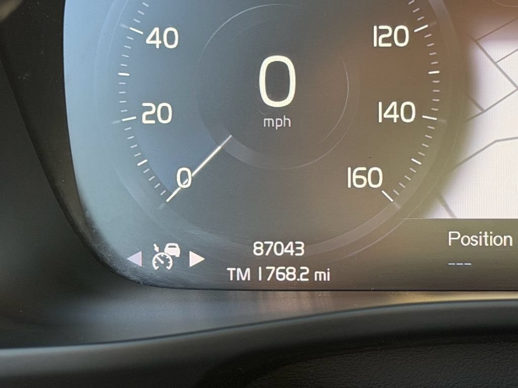 Used 2021 Volvo XC40 T5 R-Design AWD/4WD image 28