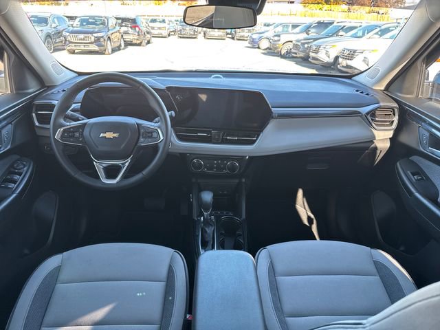 Used 2024 Chevrolet TrailBlazer LT w/ LT Cold Weather Package image 20