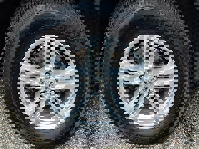 Certified 2023 Ford Explorer XLT w/ Equipment Group 202A image 30