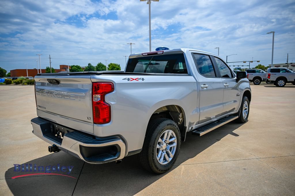 Used 2022 Chevrolet Silverado 1500 LT AWD/4WD image 7