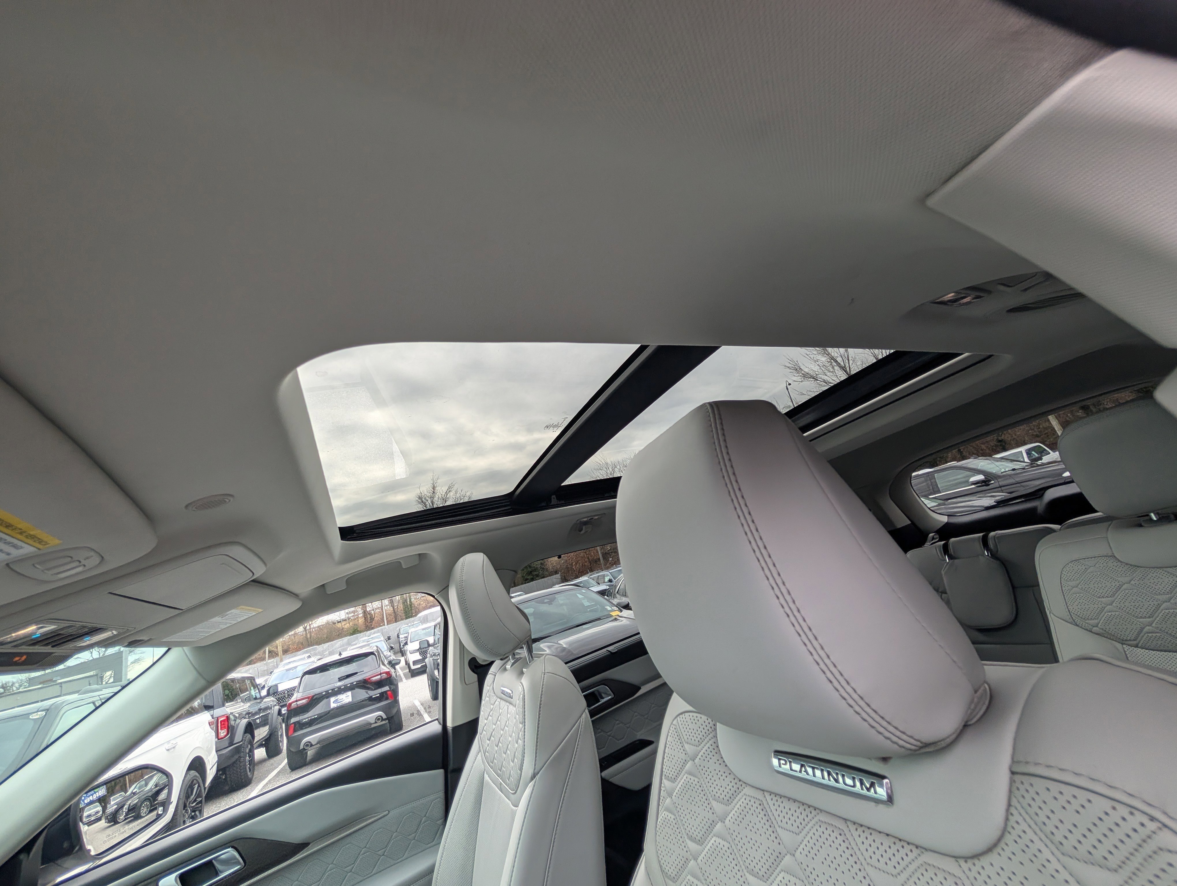 Certified 2025 Ford Explorer Platinum w/ Ultimate Package image 24