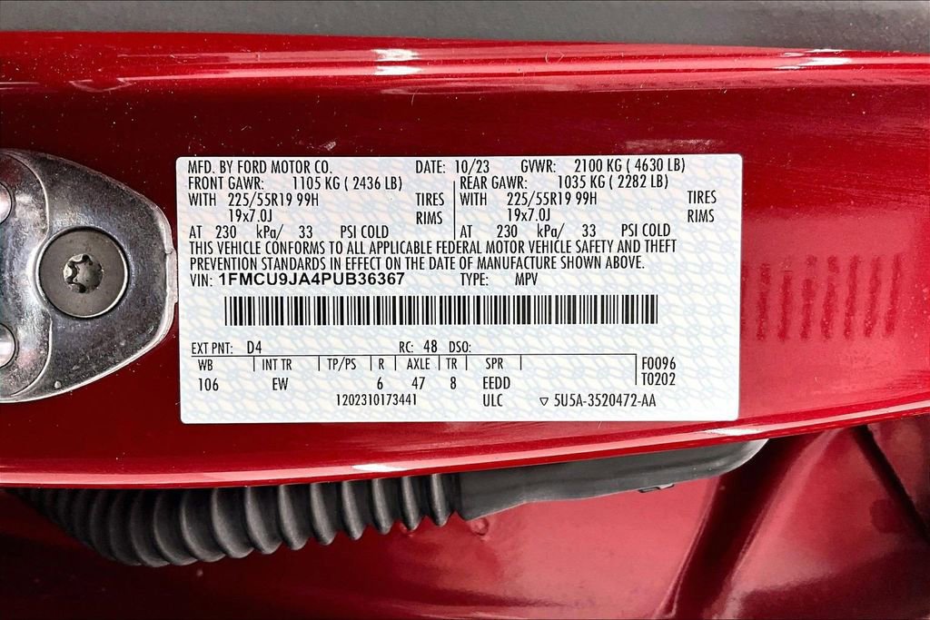 Certified 2023 Ford Escape Platinum image 35