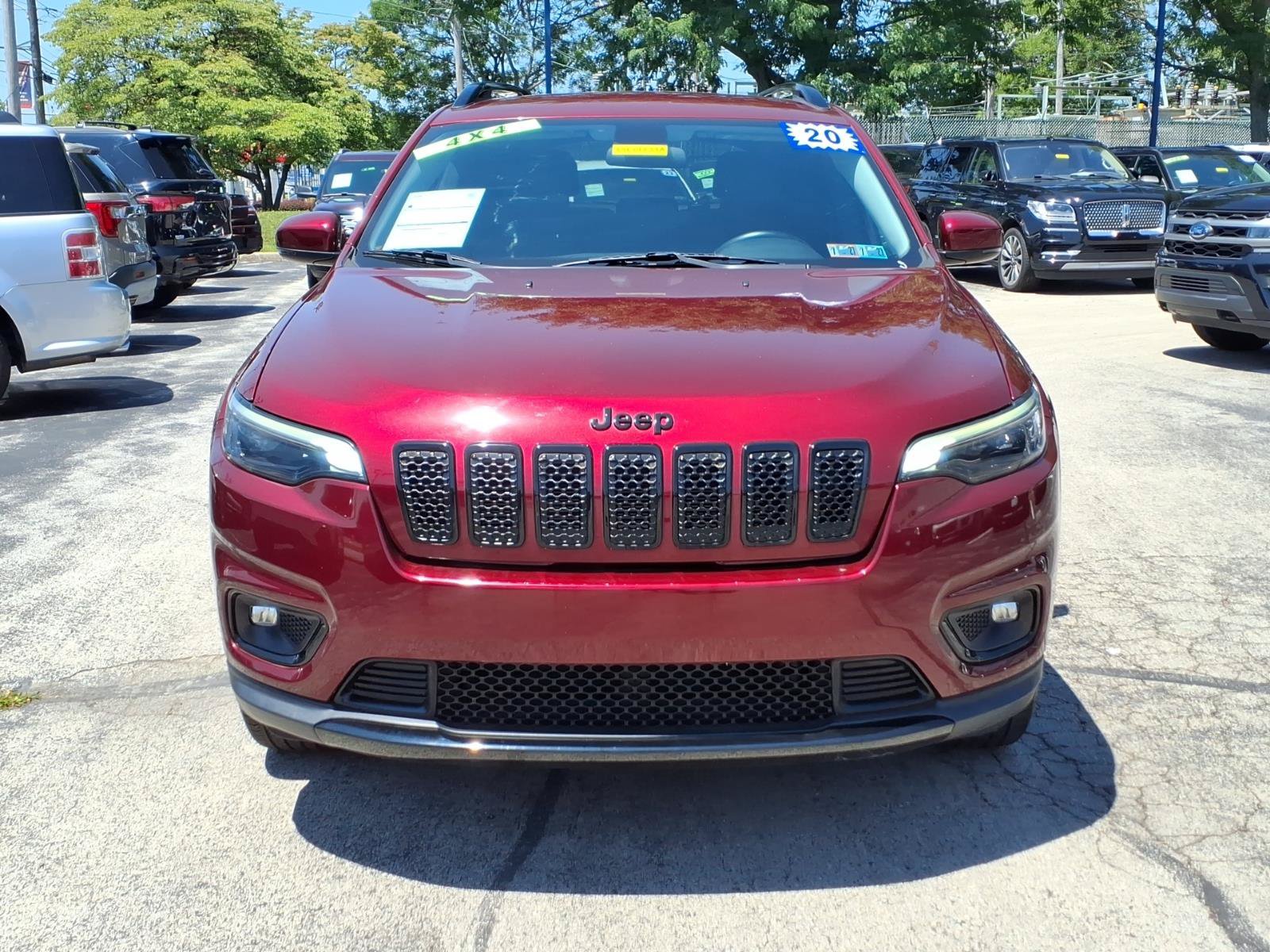 Used 2020 Jeep Cherokee Latitude Plus AWD/4WD image 8