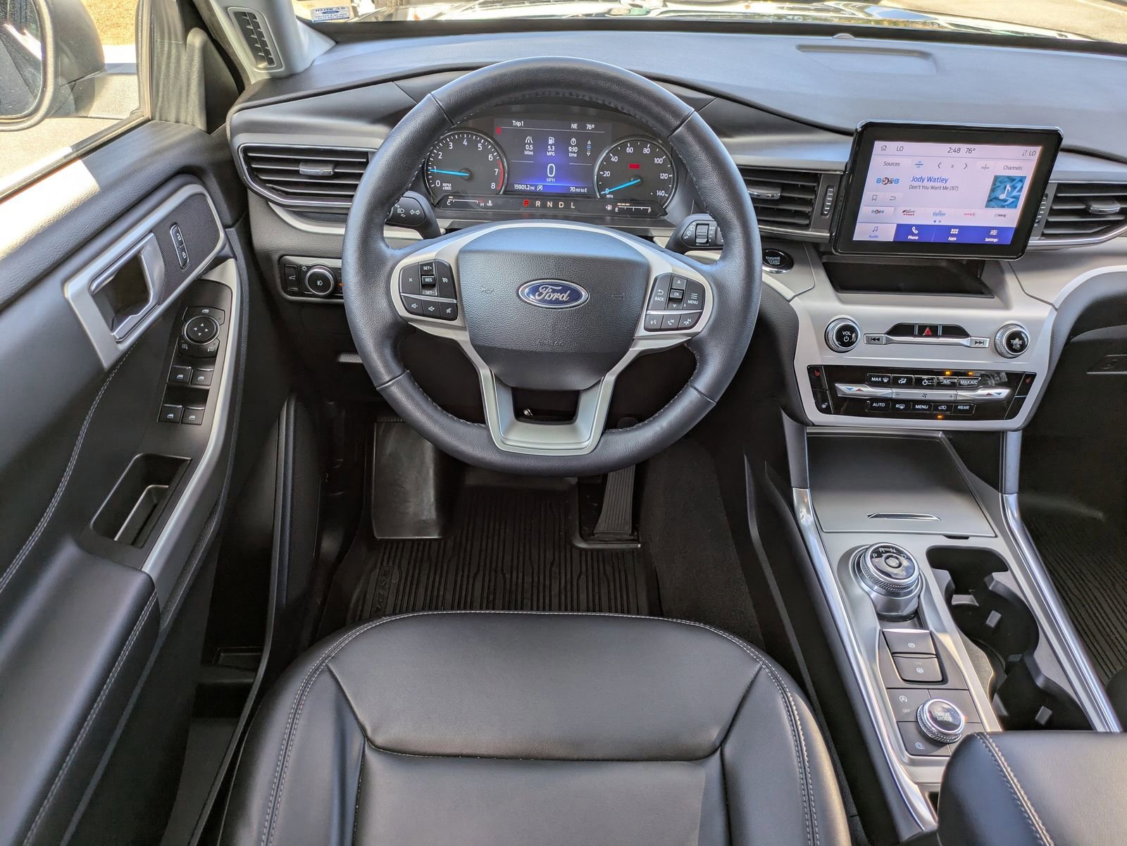 Certified 2023 Ford Explorer XLT w/ Equipment Group 202A image 16