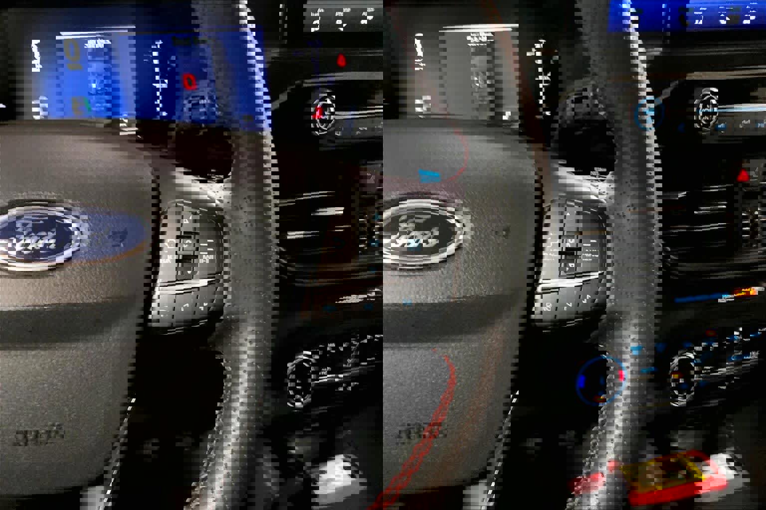 Certified 2025 Ford Escape ST-Line image 24