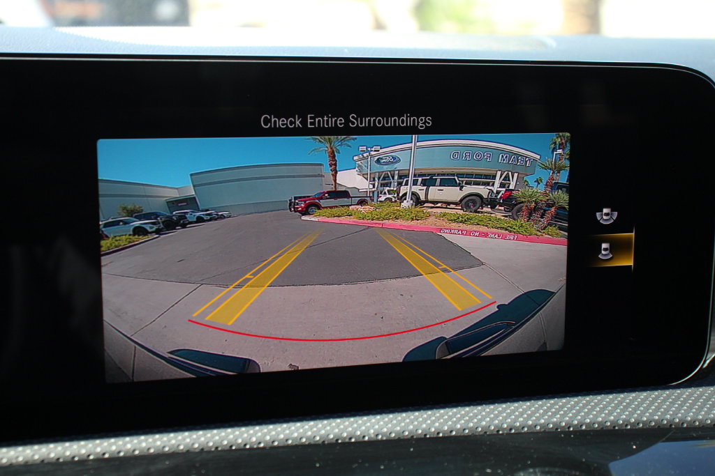 Used 2023 Mercedes-Benz CLA 250 image 32