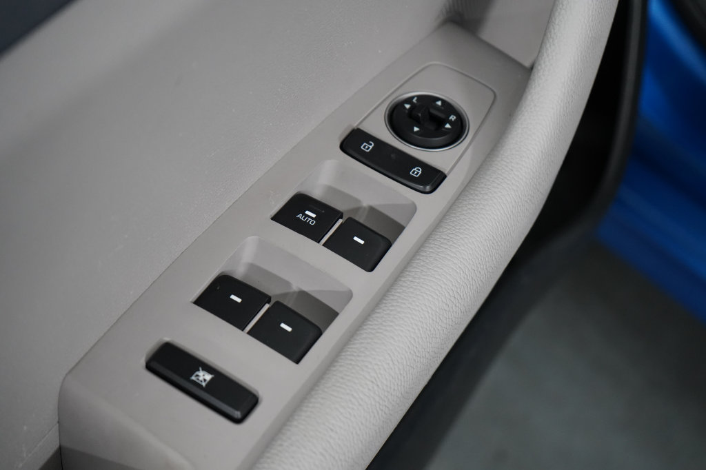 Used 2018 Hyundai Sonata SE FWD image 18