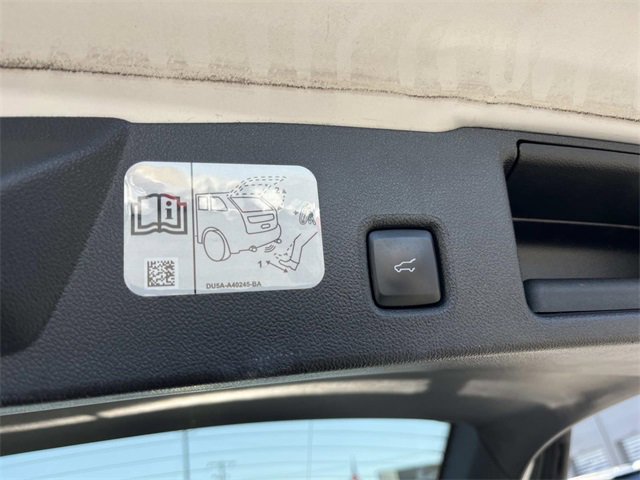 Certified 2020 Ford Escape Titanium image 13