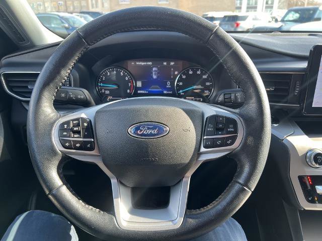 Certified 2022 Ford Explorer XLT w/ Equipment Group 202A image 32