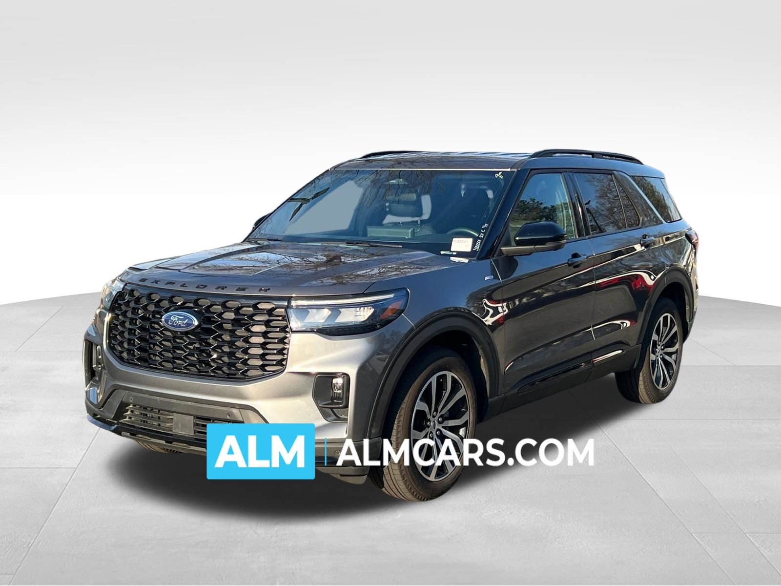 Certified 2025 Ford Explorer ST-Line AWD/4WD image 1