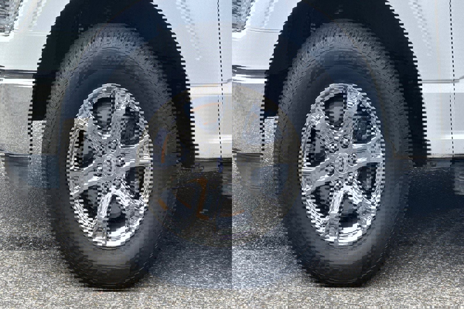 Certified 2021 Ford F150 Lariat w/ Equipment Group 502A High image 27