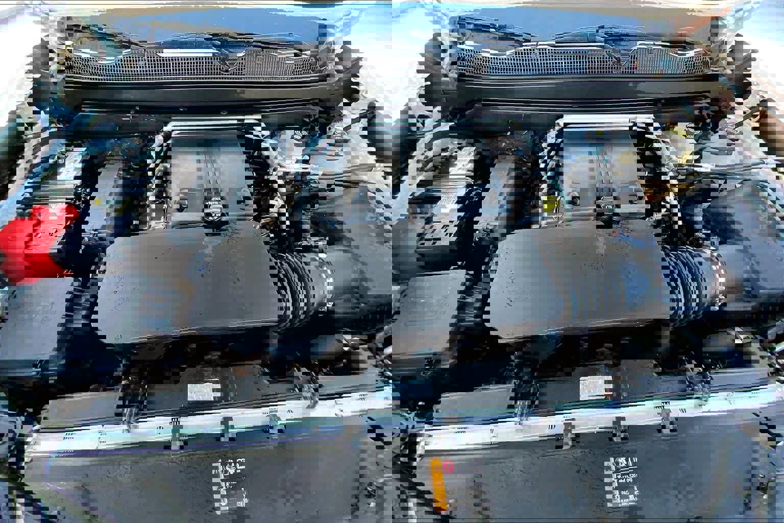 Used 2023 GMC Canyon AT4 w/ AT4 Premium Package image 9