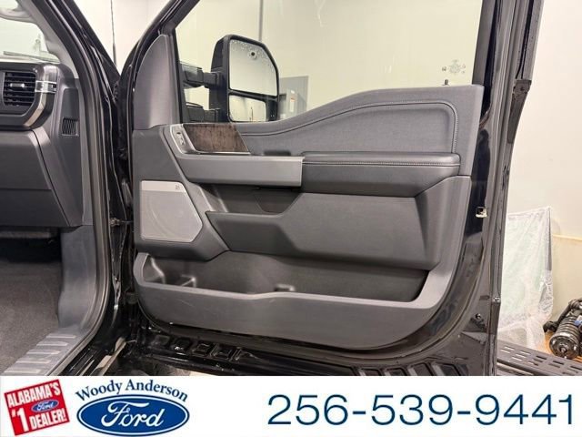 Certified 2024 Ford F250 Lariat w/ Lariat Ultimate Package image 34
