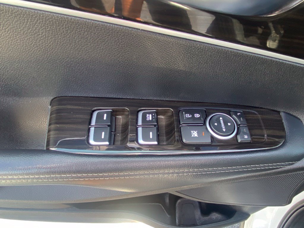 Used 2020 Kia Sorento L FWD image 11