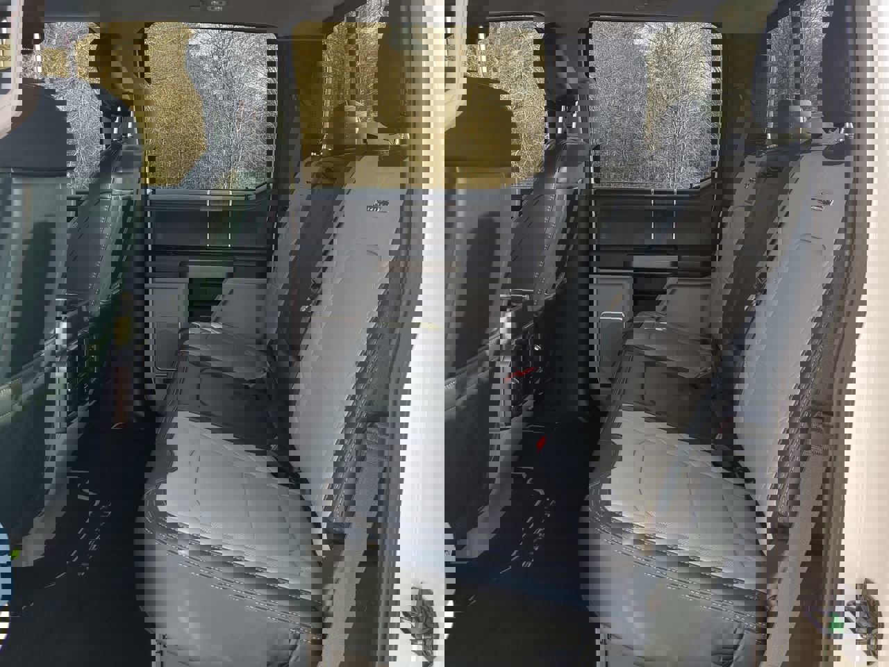 Certified 2022 Ford F250 Limited w/ FX4 Off-Road Package image 11