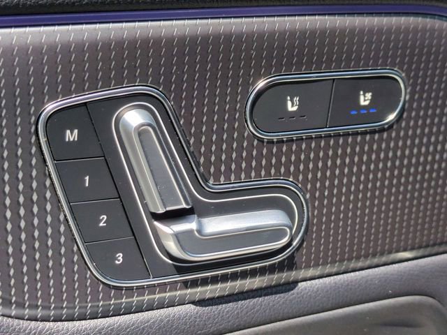 Used 2021 Mercedes-Benz GLB 250 4MATIC image 21