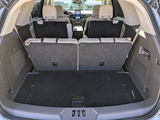 Certified 2020 Ford Explorer Platinum w/ Premium Technology Package image 21