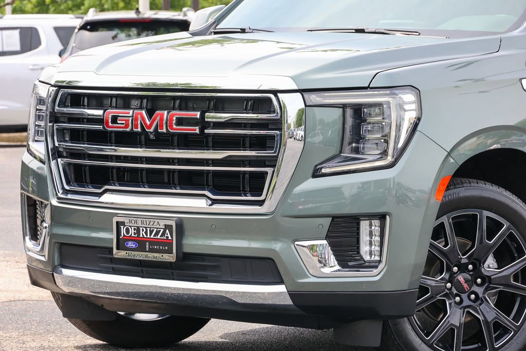 Used 2024 GMC Yukon SLT w/ SLT Luxury Package AWD/4WD image 18