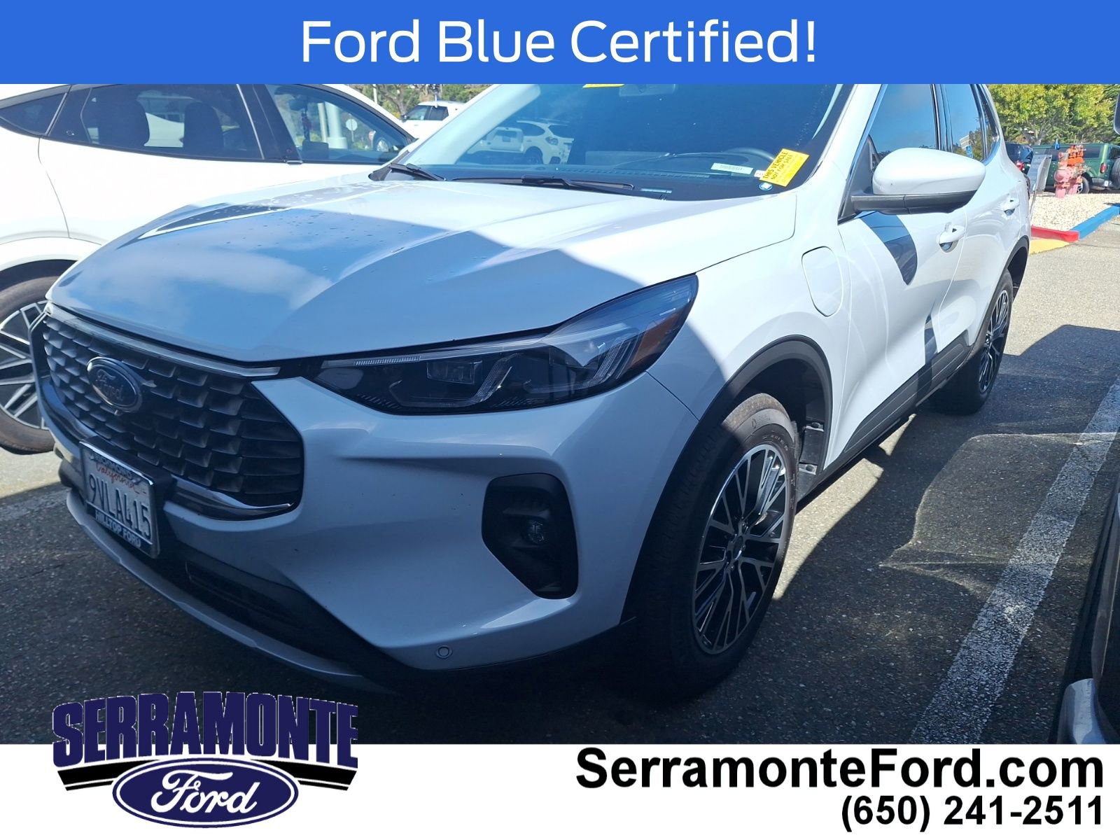 Certified 2025 Ford Escape SE w/ PHEV Premium Package FWD image 3