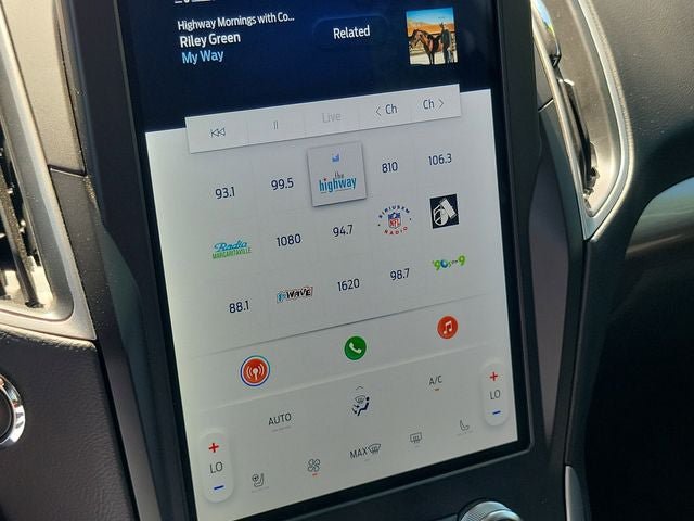Certified 2024 Ford Edge SEL w/ Convenience Package AWD/4WD image 16