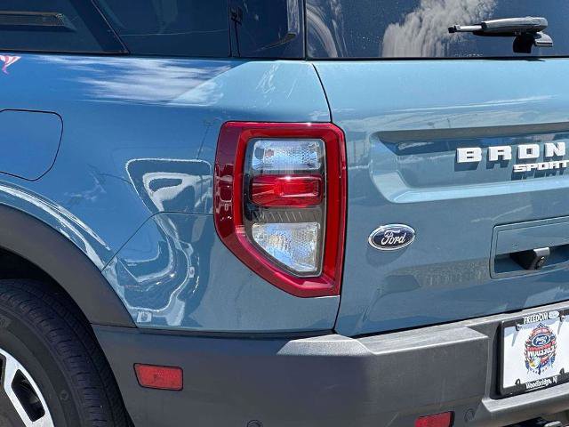 Certified 2022 Ford Bronco Sport Outer Banks w/ Tech Package AWD/4WD image 8