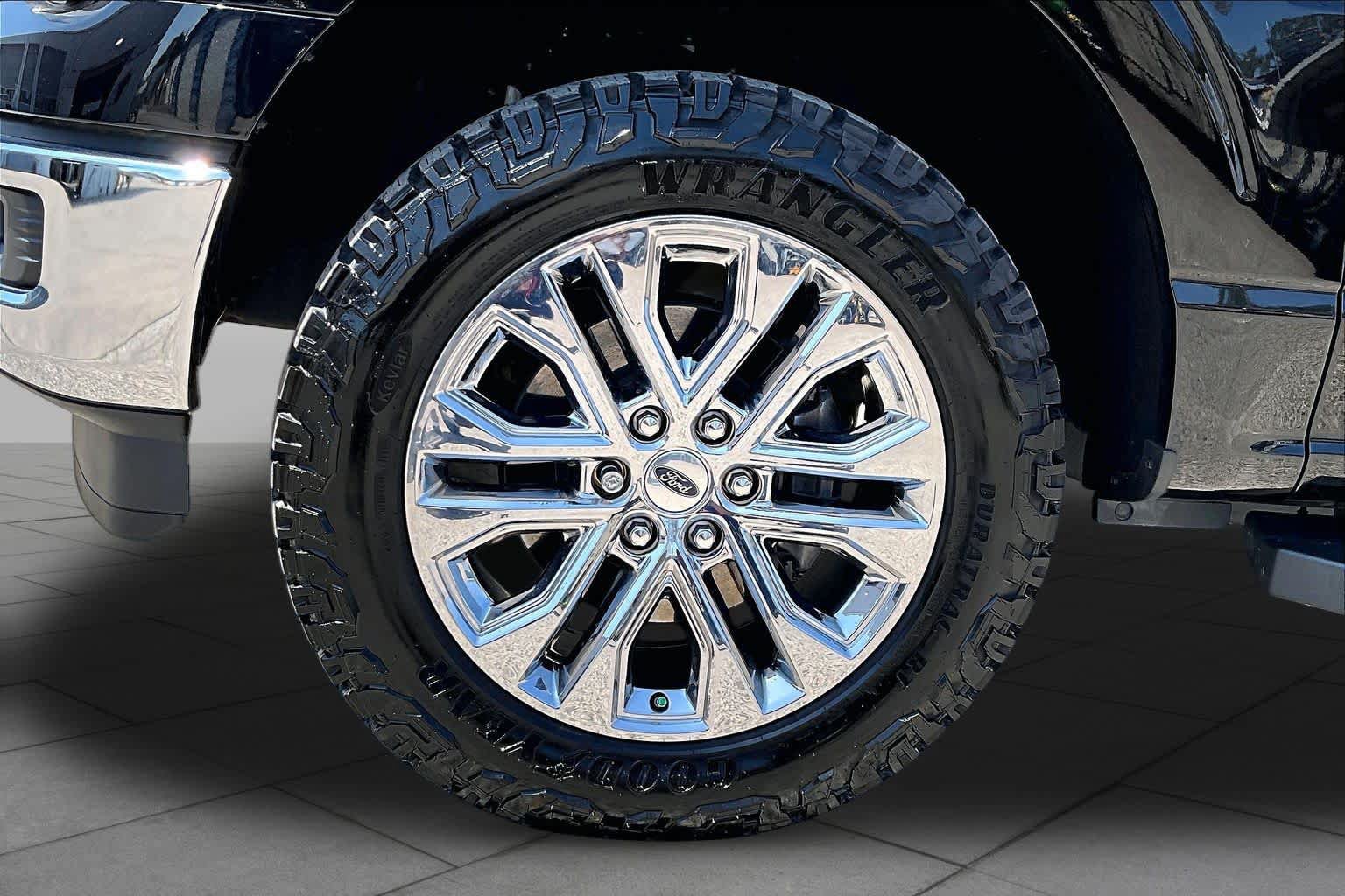 Certified 2025 Ford F150 Lariat w/ Equipment Group 501A Mid AWD/4WD image 13