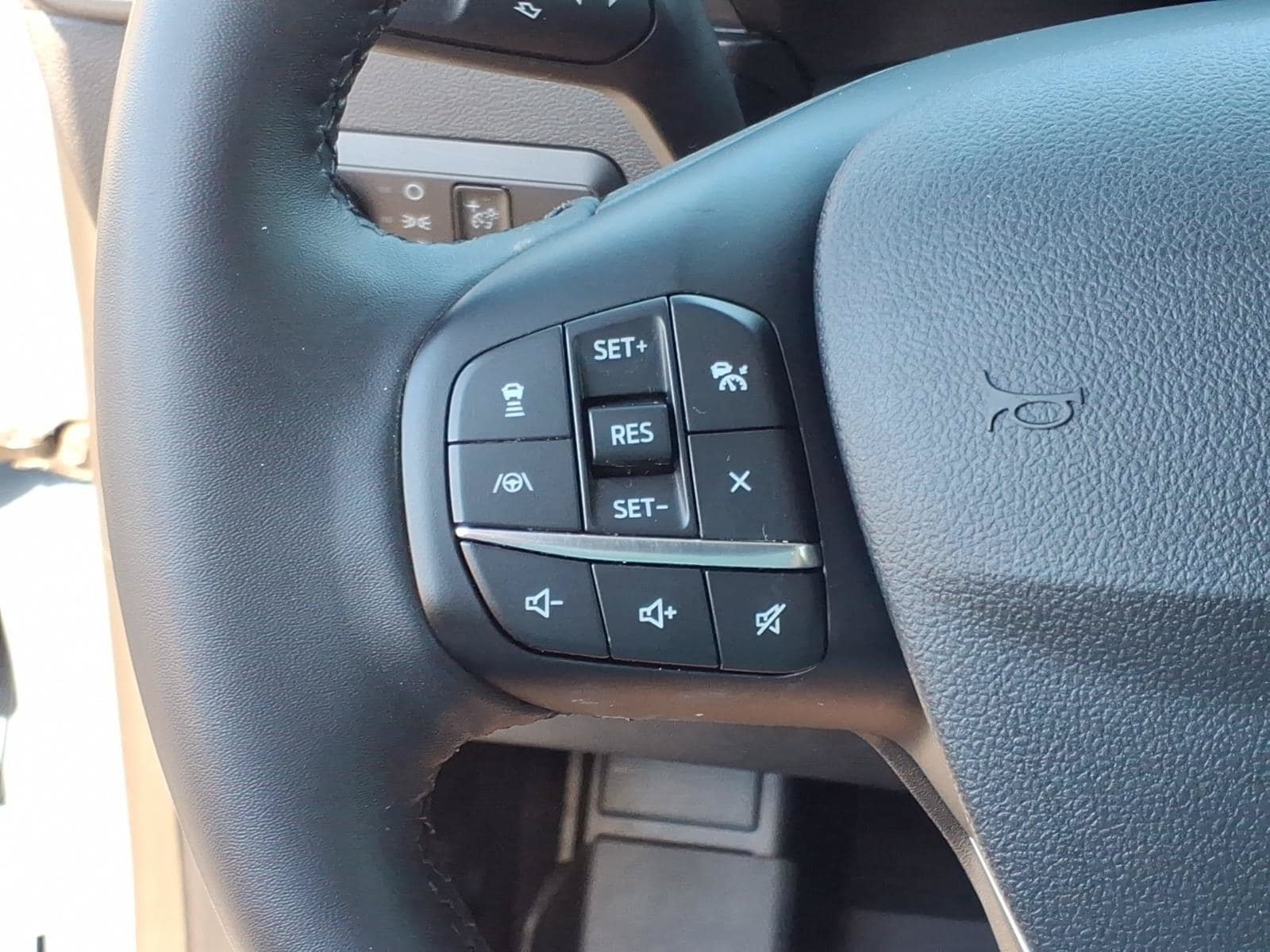Certified 2025 Ford Bronco Sport Outer Banks w/ Outer Banks Tech Package+ AWD/4WD image 23