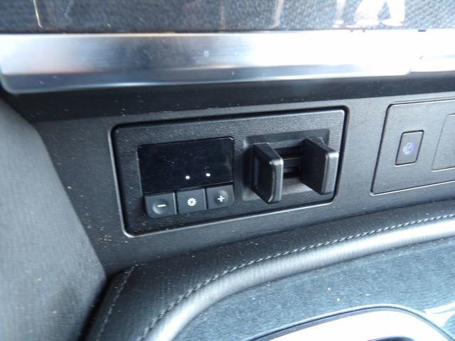 Used 2024 Nissan Armada SV AWD/4WD image 17