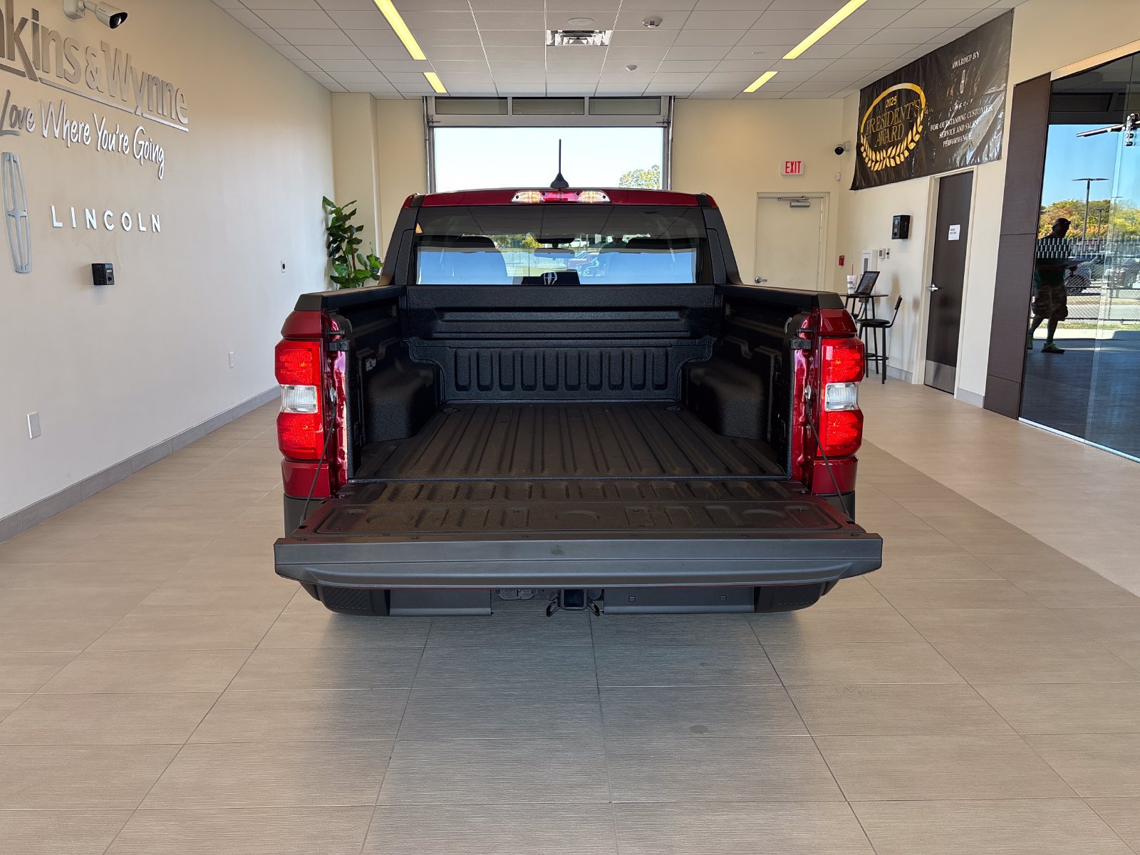 Certified 2025 Ford Maverick XLT w/ XLT Luxury Package AWD/4WD image 10