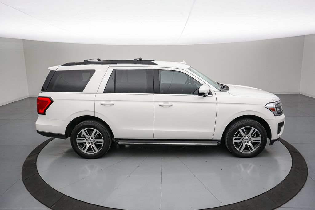 Certified 2023 Ford Expedition XLT AWD/4WD image 3