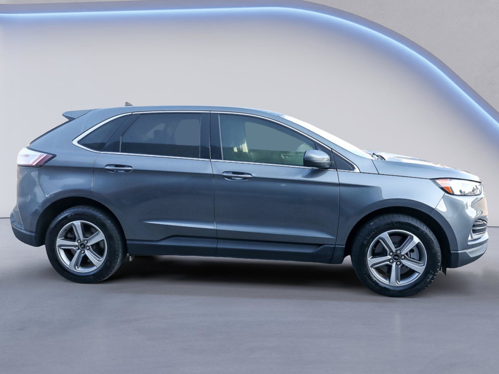 Certified 2024 Ford Edge SEL w/ Convenience Package AWD/4WD image 9