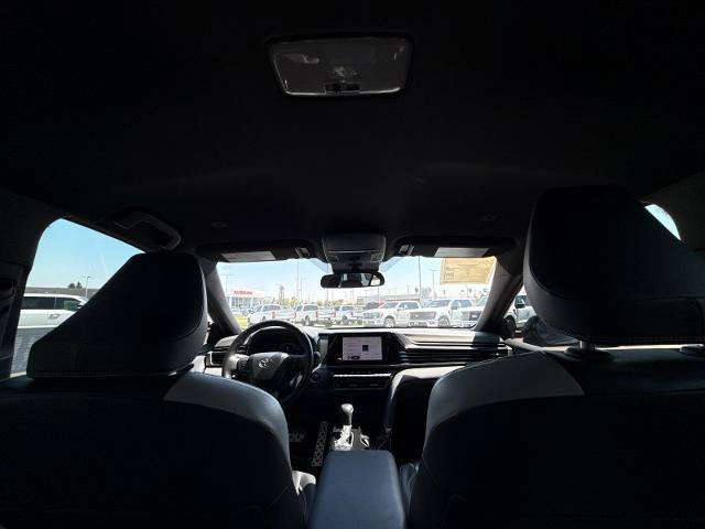 Used 2025 Toyota Camry SE FWD image 15