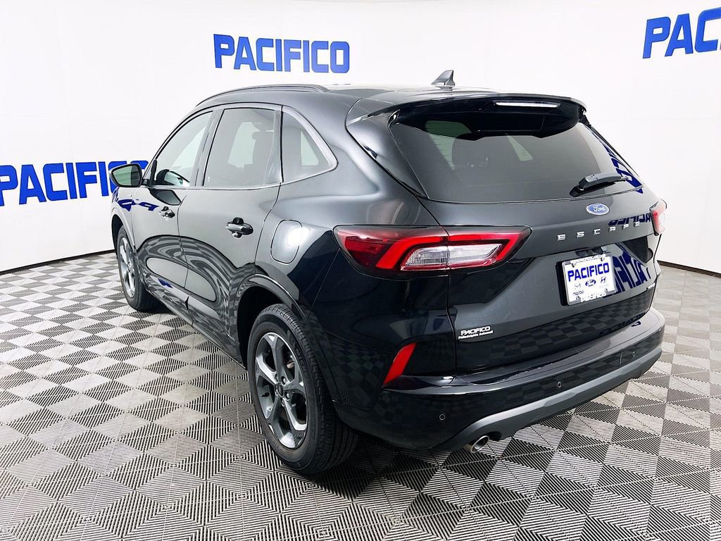 Certified 2023 Ford Escape ST-Line w/ Tech Pack #1 image 5