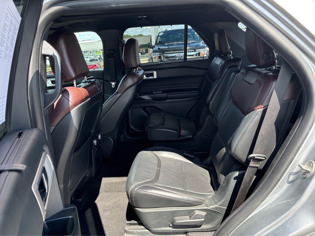 Certified 2020 Ford Explorer Platinum w/ Premium Technology Package AWD/4WD image 10