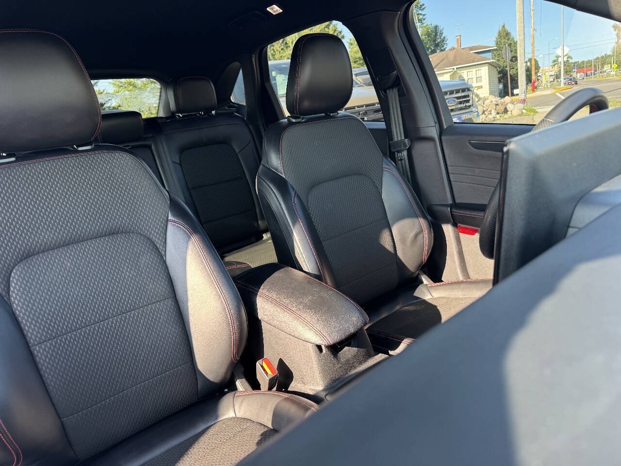 Certified 2023 Ford Escape ST-Line w/ Tech Pack #1 FWD image 32