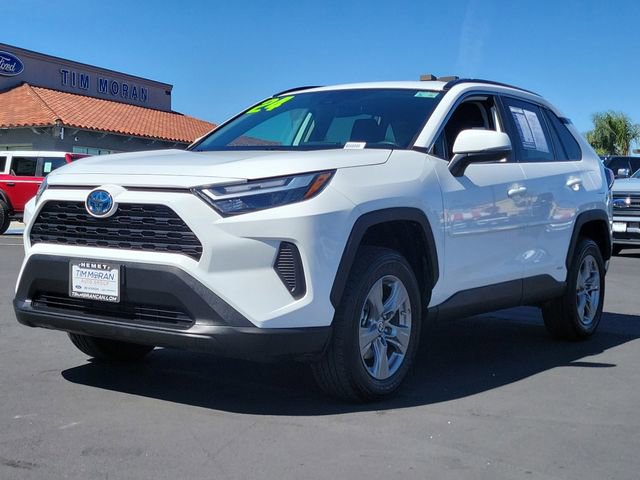 Used 2024 Toyota RAV4 LE AWD/4WD image 5