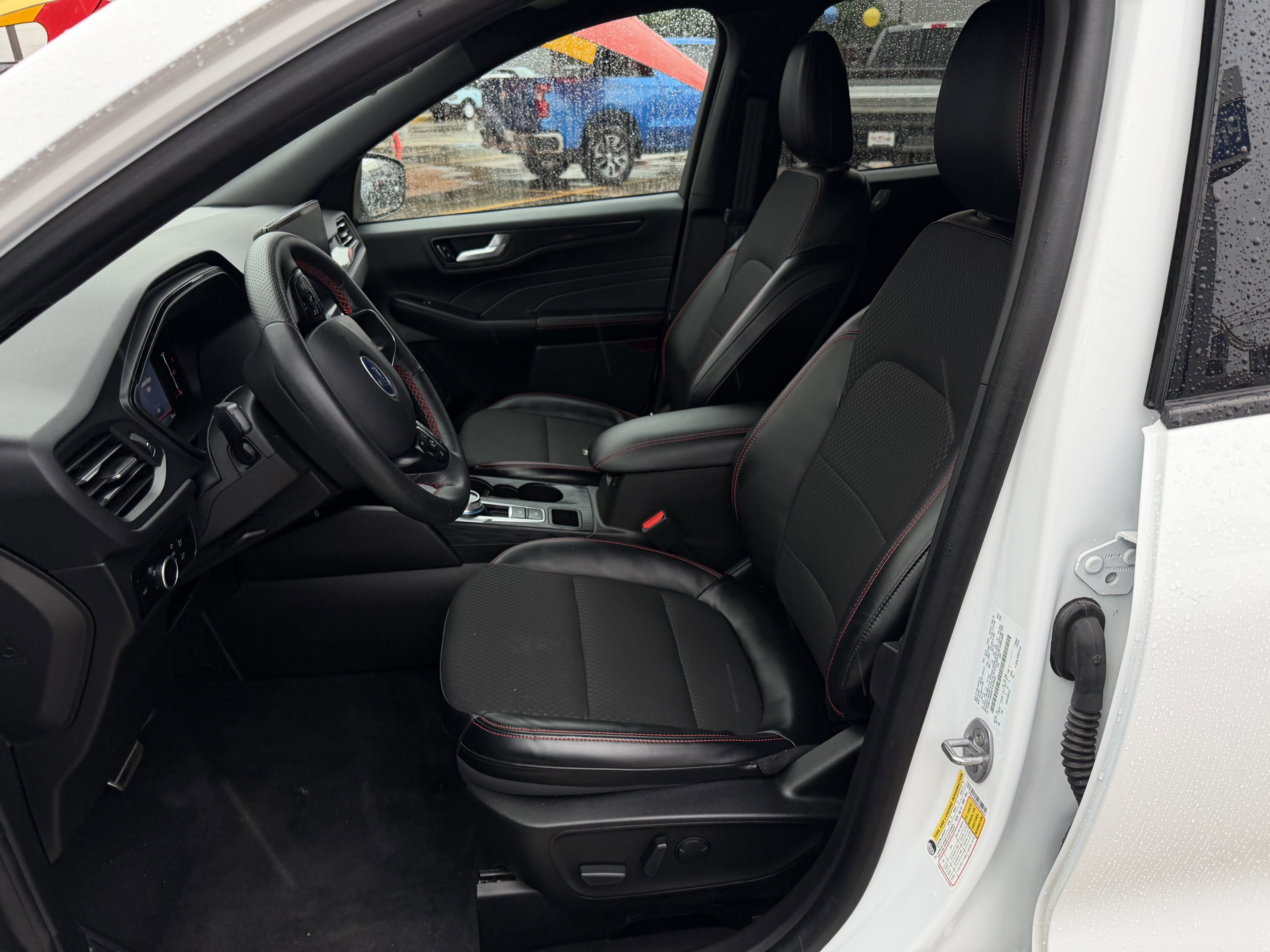 Certified 2023 Ford Escape ST-Line w/ Tech Pack #1 FWD image 15