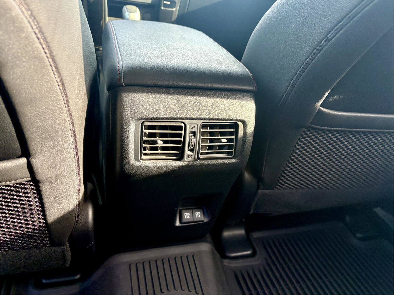 Used 2022 Toyota 4Runner TRD Off-Road Premium AWD/4WD image 11