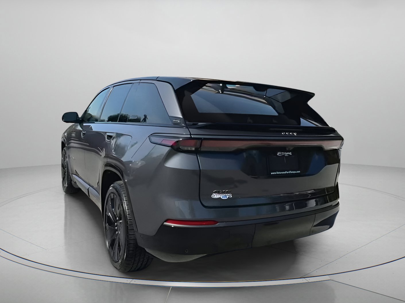 Used 2025 Jeep Wagoneer S Launch Edition image 15