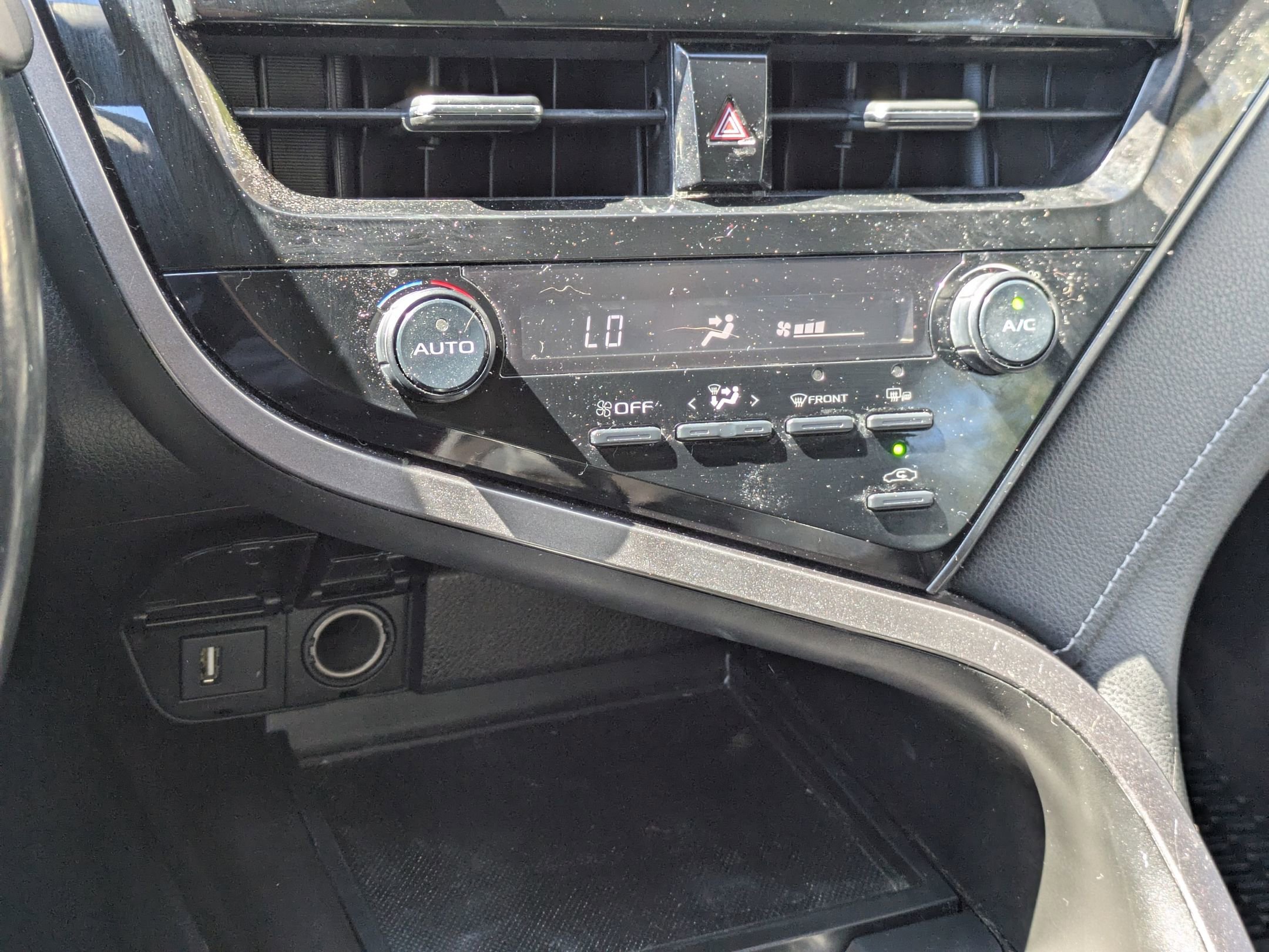 Used 2021 Toyota Camry SE image 21