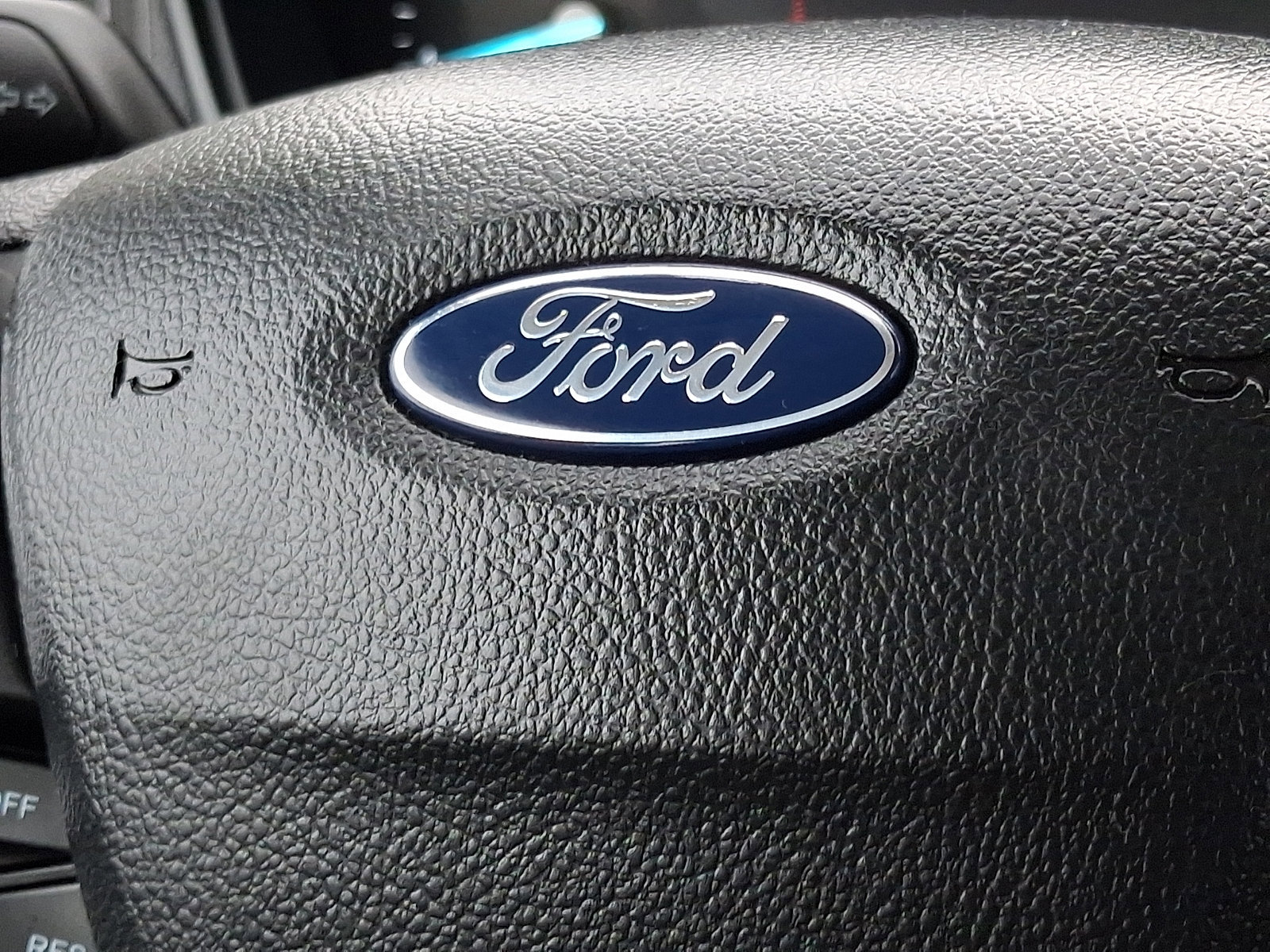 Certified 2018 Ford EcoSport S image 25