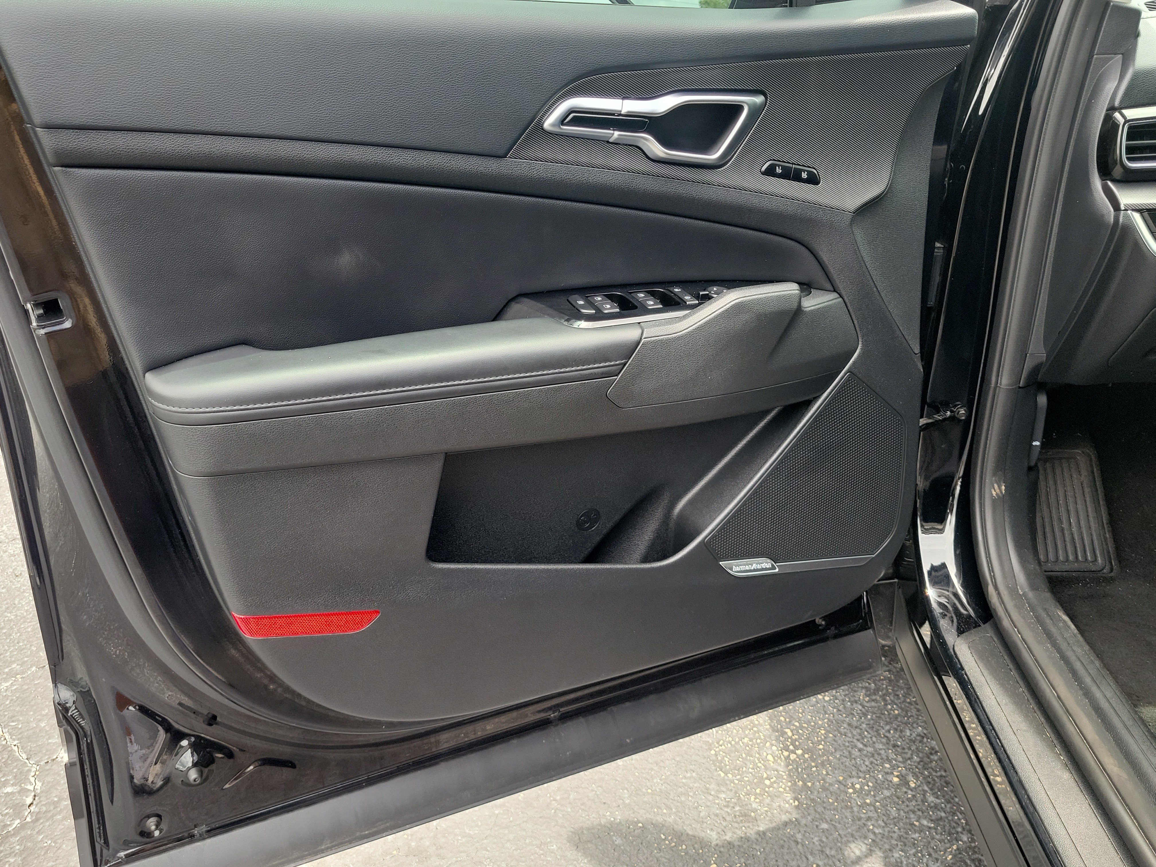 Used 2023 Kia Sportage SX FWD image 19